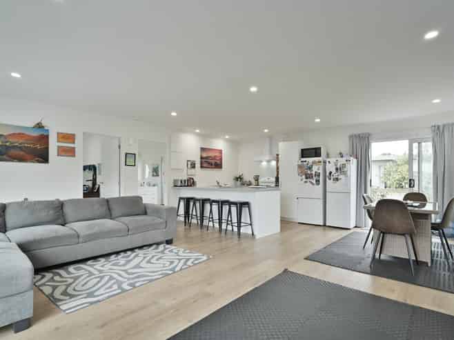 A/B/605 Queen Street, Saint Leonards