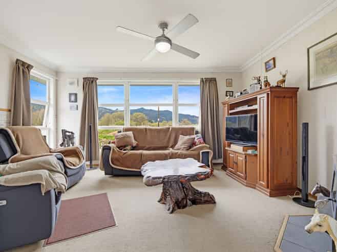 745 Rewatu Road, Poroporo