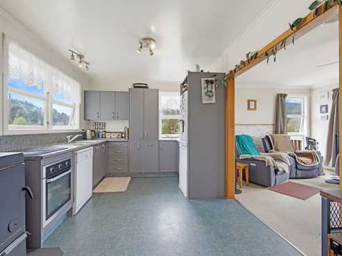 745 Rewatu Road, Poroporo