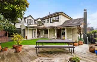 9 Lochiel Road, Khandallah