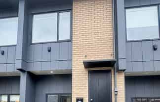 11 Parkwood Avenue, Westgate