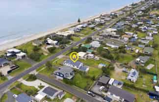 484 Pukehina Parade, Pukehina