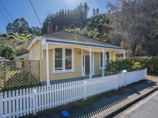 11 Coburn Avenue, NORTH EAST VALLEY
