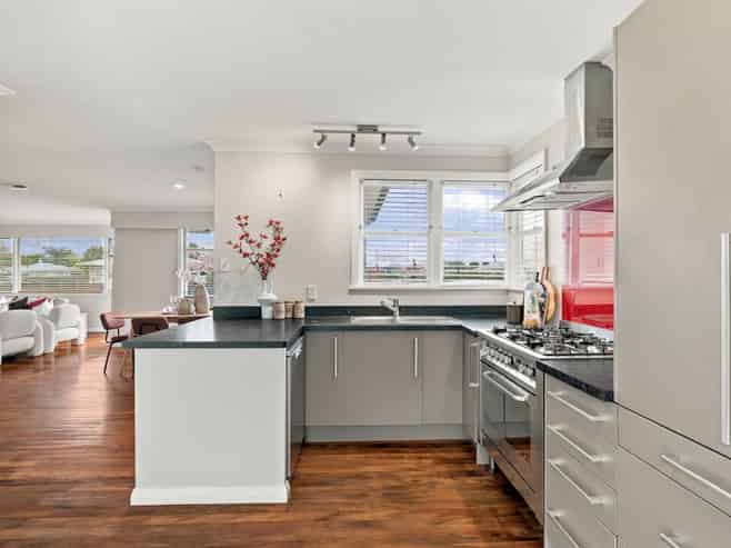 38 Paisley Street, Awapuni