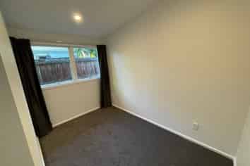 2/459 Madras Street, Saint Albans