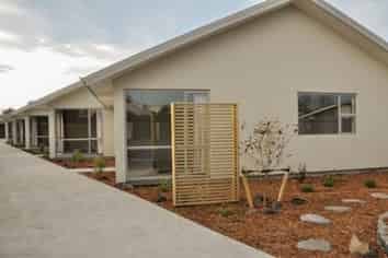 4/135 Edgeware Road, Saint Albans