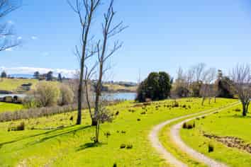 12 Pukeko Lane, Redwood Valley