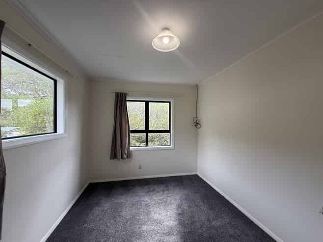 11a  Hillary Street, Tawa