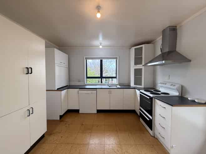 11a  Hillary Street, Tawa