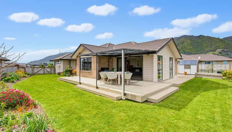 35 Waipunahau Road, Waikanae