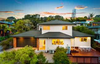 30d Derwent Crescent, Titirangi