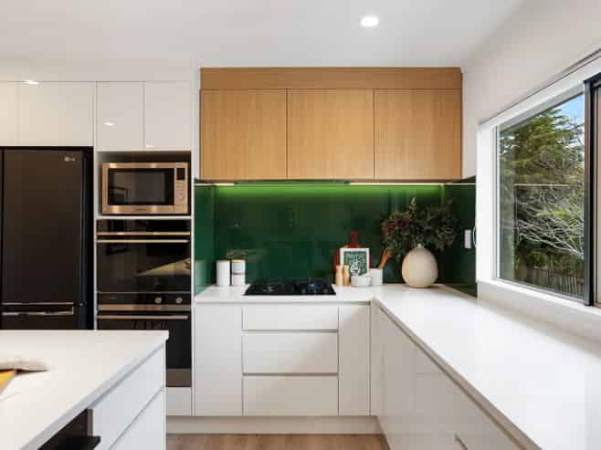 30d Derwent Crescent, Titirangi