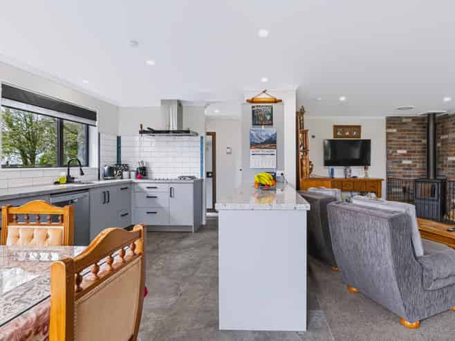 15C Olivia Street, Stratford