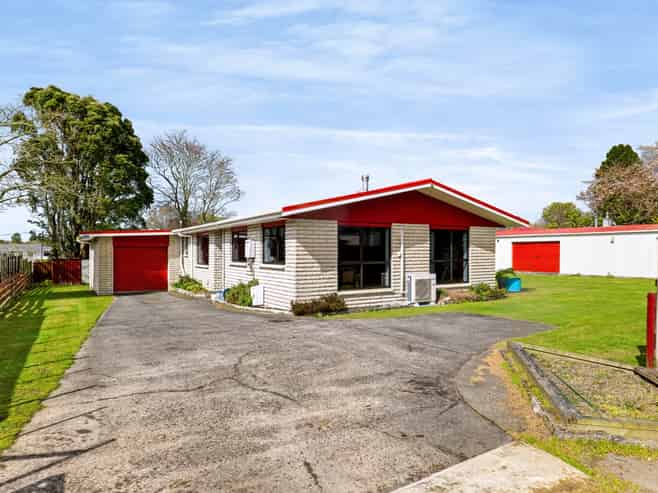 15C Olivia Street, Stratford