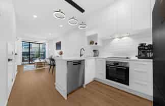 3 Kiato Lane, Flat Bush