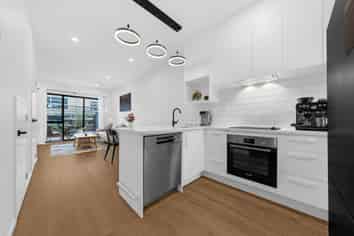3 Kiato Lane, Flat Bush