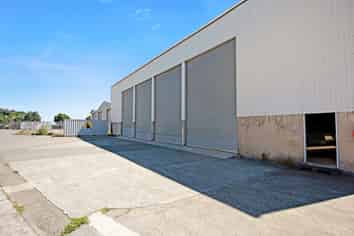 Basic high stud in Seaview
