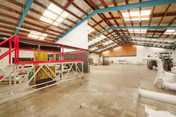 Versatile Seaview warehouse