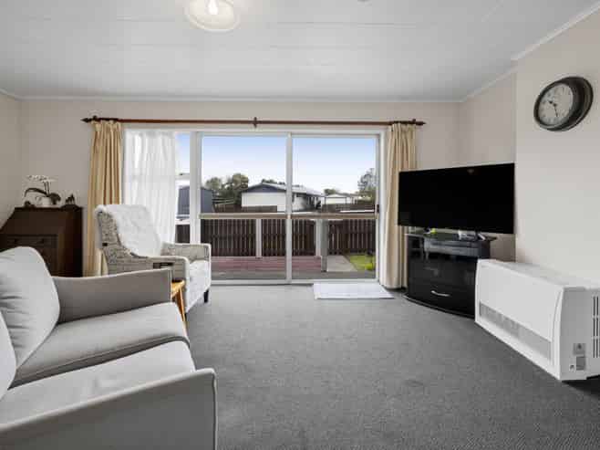 1/1 Gardenia Avenue, Bell Block