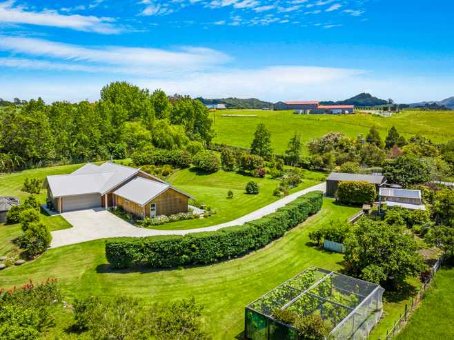 49 Takatu Road, Tawharanui Peninsula