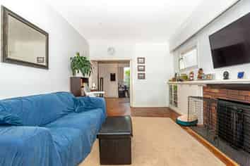 35 de Lautour Road, Inner Kaiti