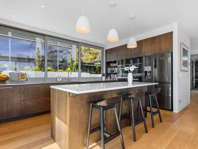 330 Mt Pleasant Road, Mount Pleasant
