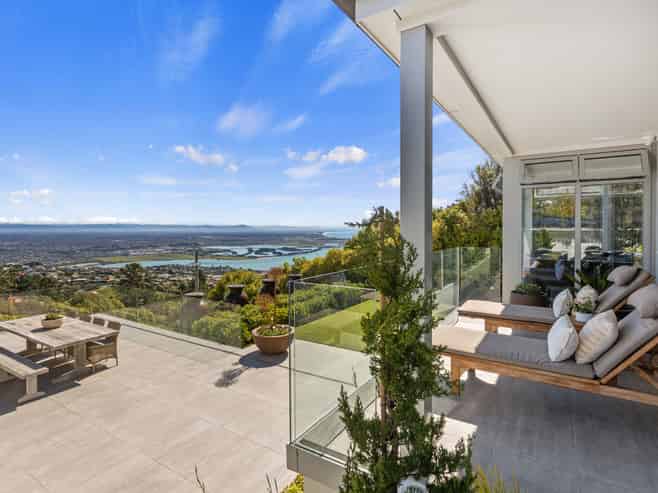 330 Mt Pleasant Road, Mount Pleasant
