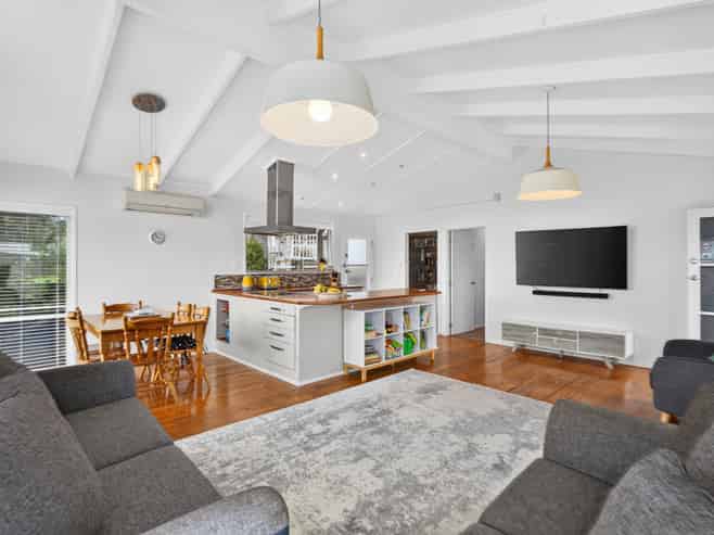 25 Sunvue Road, Glen Eden