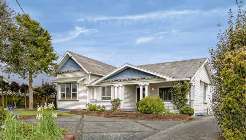 68 Russell Street, Westport