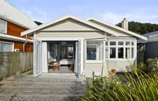 7 Marine Parade, Eastbourne