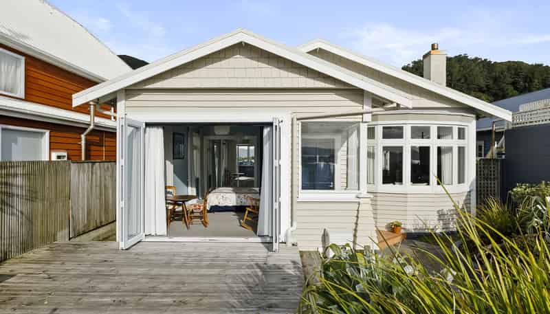 7 Marine Parade, Eastbourne