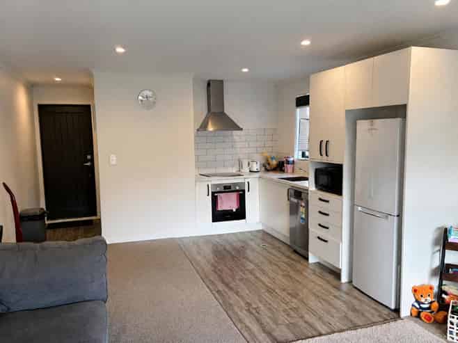 2/4 Searancke Place, Fairfield