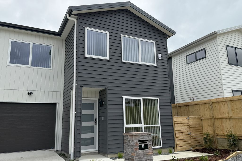 Brand-New Family Home in Beachlands, Ready for You! 1