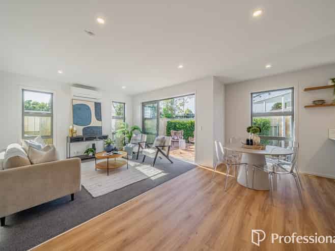 9B Seddon Street, Waikanae