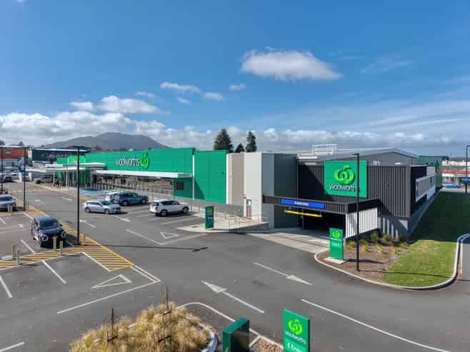 Top-Performing Woolworths Supermarket