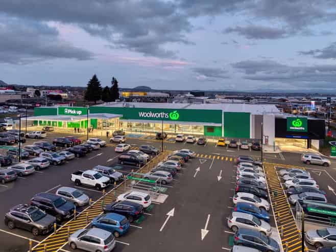 Top-Performing Woolworths Supermarket