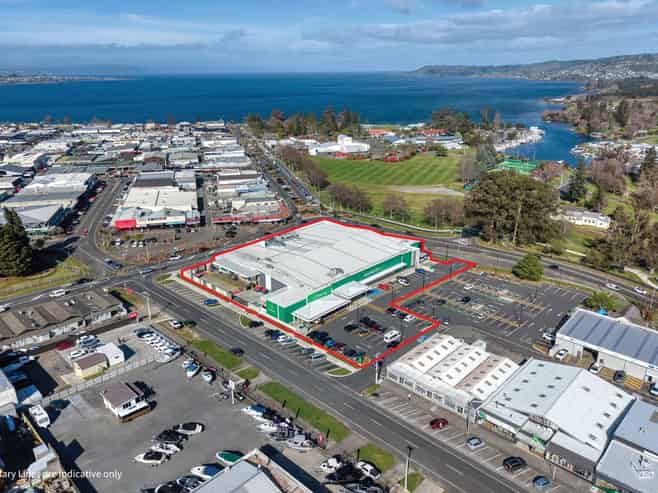 Top-Performing Woolworths Supermarket