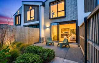 3/321 Lincoln Road, Addington