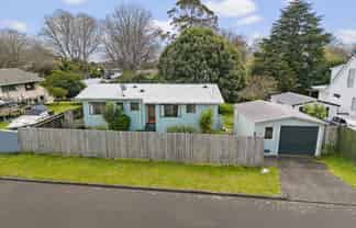 28 Chrisarda Place, Red Hill