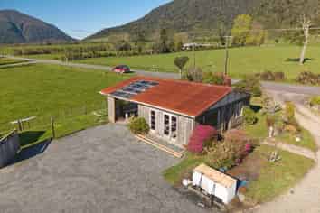 1566 Lake Brunner Road, Inchbonnie