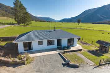 1566 Lake Brunner Road, Inchbonnie