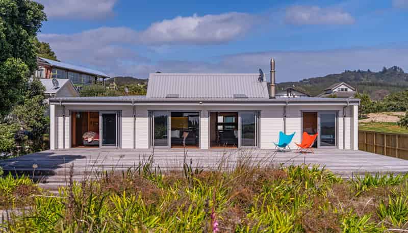324 and 32 Tangiora Avenue, Whangapoua