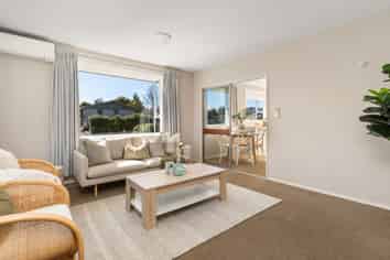 6 De Bloge Place, Burwood