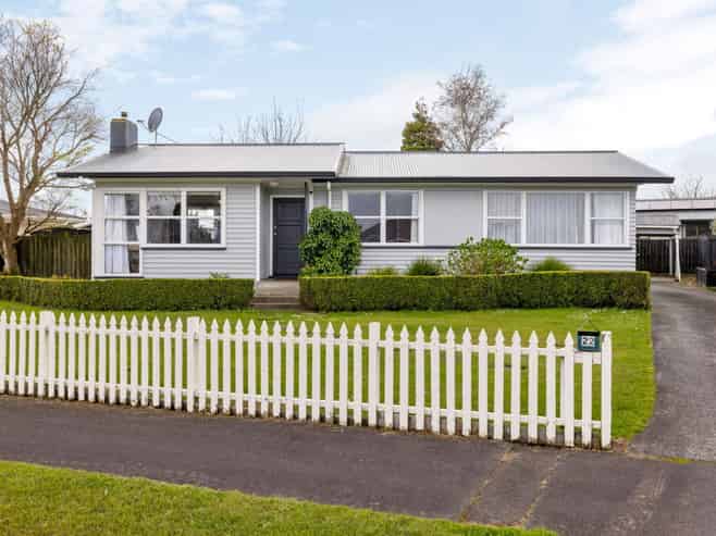 22 Betley Crescent, Fairview Downs