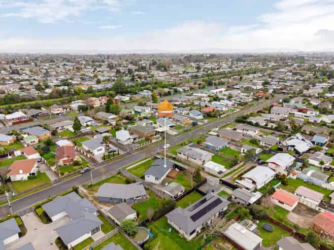 22 Betley Crescent, Fairview Downs