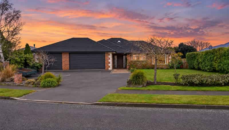 25 Paget Drive, Woodend