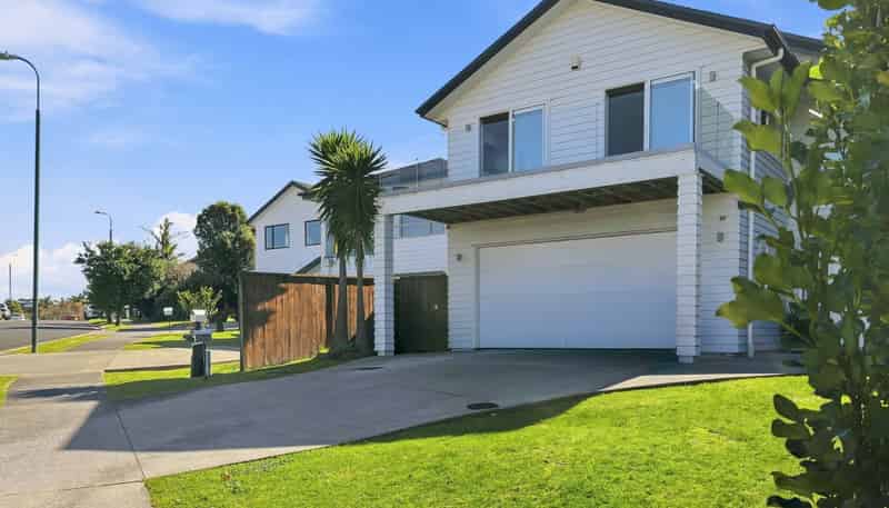 253 Alec Craig Way, Gulf Harbour