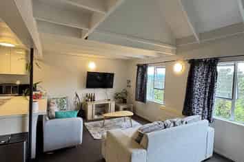 16B Chartwell Drive, Crofton Downs