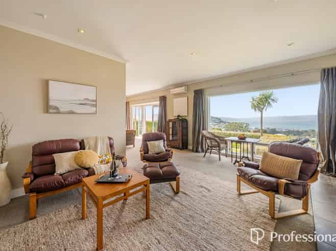 63 Messines Road, Karori