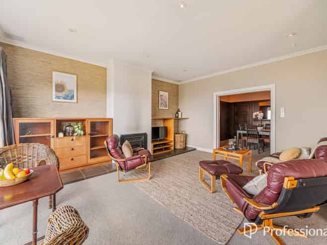 63 Messines Road, Karori